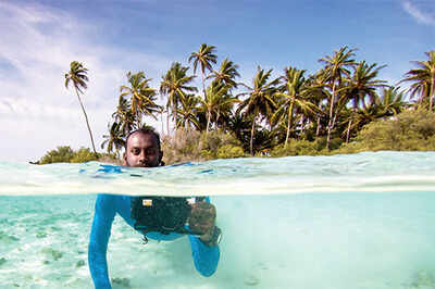 Two Indians lead surf expedition to Lakshadweep Islands