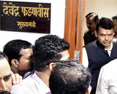 Fadnavis vows better services to the people