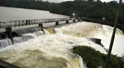 Narendra Modi dedicates three hydroprojects to nation in Himachal