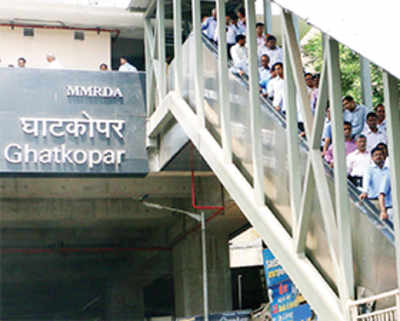 Bridge to integrate rly station, Metro; buses within 100 mts of exit