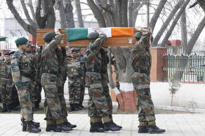 Army honours braveheart killed in J&K gunbattle