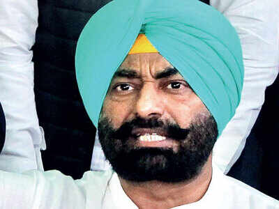 After Phoolka jolt, Khaira quits AAP