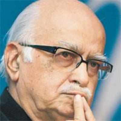 Advani has a slip of tongue, calls Pranab Leader of Oppn