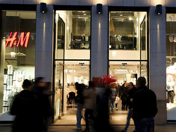 H&M to drape small Indian towns in global fashion