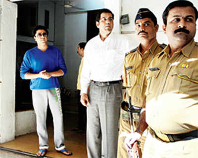 Headless Mumbai cops face Raj test today