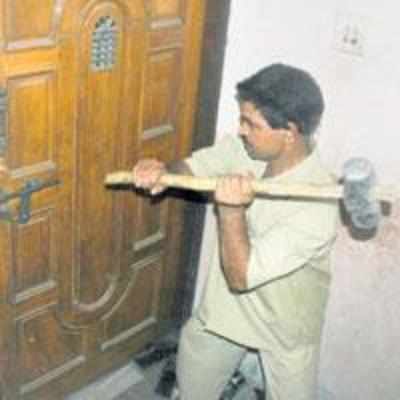Ulhasnagar residents still fear a knock on the door
