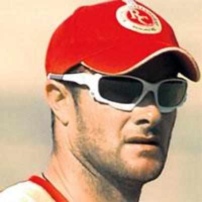 Bowlers will get stronger: Boucher