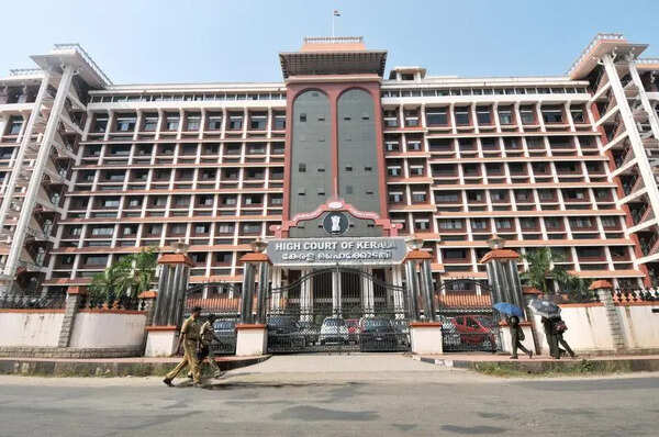 Cashew corp graft case: Kerala HC reserves order on contempt plea