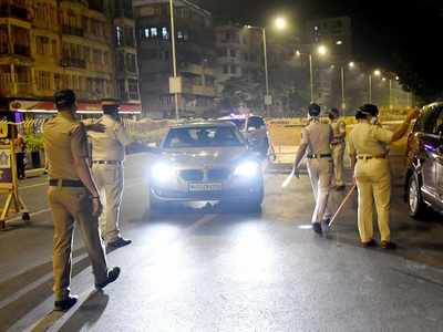 Mumbai: All essential services allowed during night curfew, people can travel on two and four wheelers