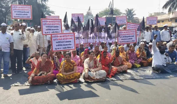 Farmers take out bike rally to protest against Shaktipeeth project