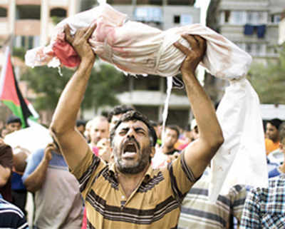 Crunch time for truce talks as Gaza deaths cross 800