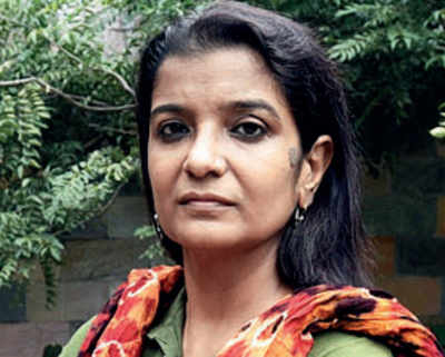 Noorjehan Safia Niaz: Mumbai Heroes