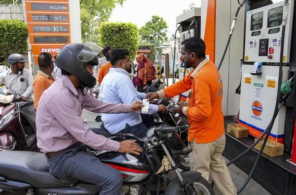 ‘Abki Baar, Petrol Rs 100 Paar’: Warring takes dig at Centre over Rs 3 fuel hike