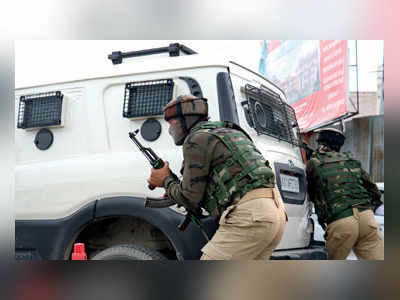CRPF jawan killed in terror attack in Srinagar, 2 hurt