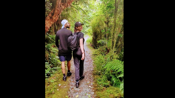 Anushka Sharma and Virat Kohli's endearing picture from their romantic vacation!