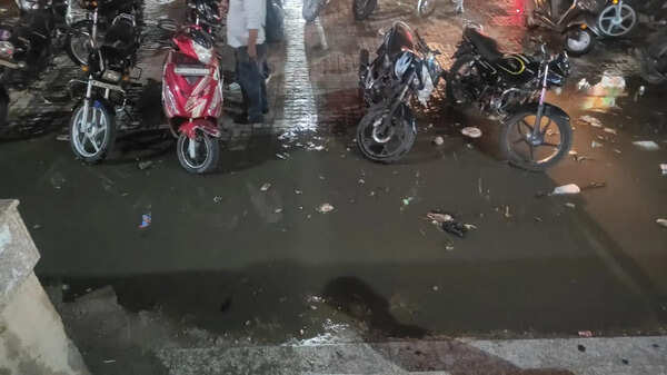Open, choked drain worsens waterlogging near Jagatpura mall