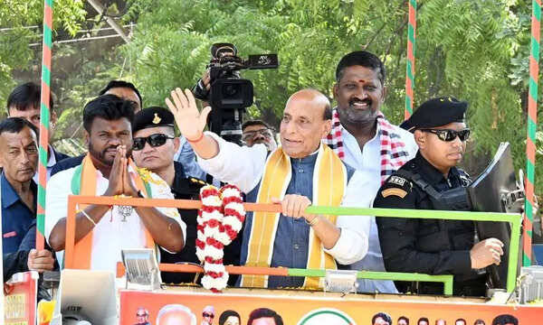 NDA will ensure Karthigai Deepam at Thiruparankundram: Rajnath Singh