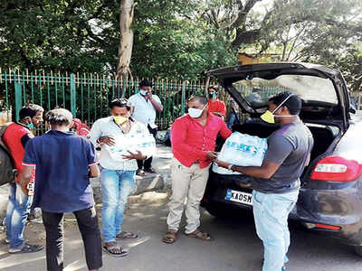 Three friends get on the road to help the thirsty in Bengaluru