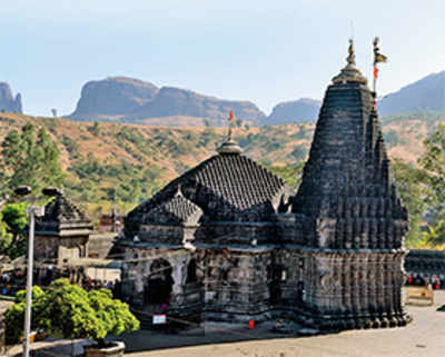 Raids on priests in Trimbakeshwar have set tongues wagging