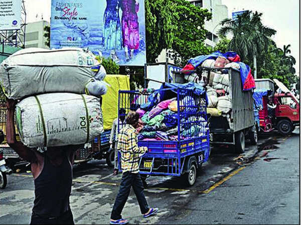 Fraudsters, thieves tearing apart Surat’s famed textile markets