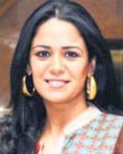 Mona Singh is single again