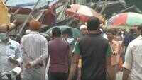 COVID-19: People violate social distancing norms at Kolkata’s red zone area 