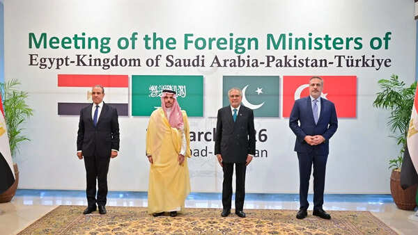 Middle East crisis: Mediators gather in Pakistan for talks on ending month-long Iran war