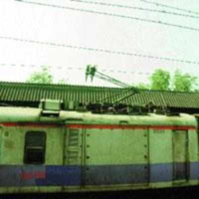 Signalling fault affects trains at Kalyan