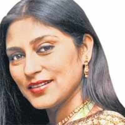 Rupa to play mother again