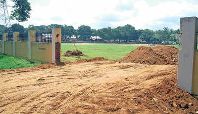 Mandya: College wall razed for ‘smooth’ entry of Siddu