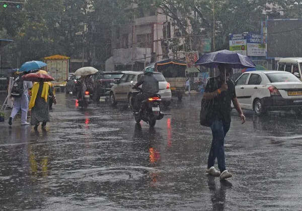 Showers bring temp down, Met predicts more thunderstorms over next few days