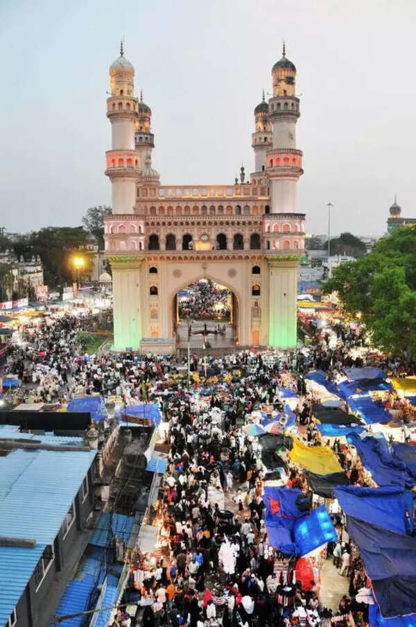 Crescent not sighted, Eid now on Saturday
