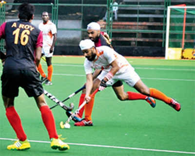 Air India land safely in MHAL Hockey final