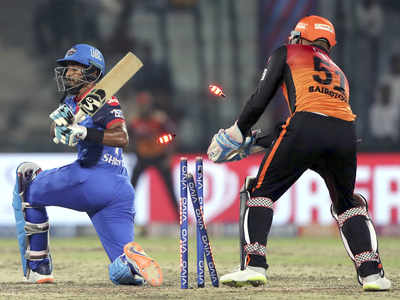 Sunrisers Hyderabad defeat Delhi Capitals by 5 wickets