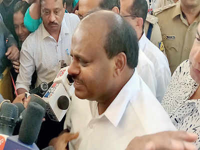 Upset over the coverage of the Mandya Lok Sabha polls, CM HD Kumaraswamy tells media he’s ‘boycotting’ them