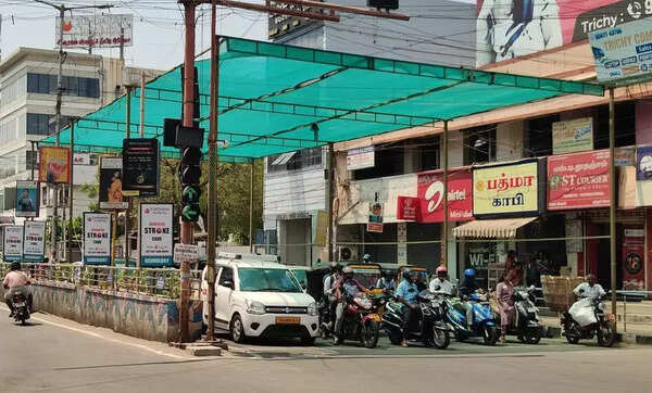 Sunshade nets back at Trichy signals to relieve riders