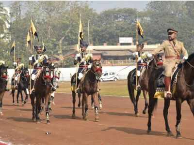 Horse-mounted police unit, tableaux part of Republic Day parade in Mumbai