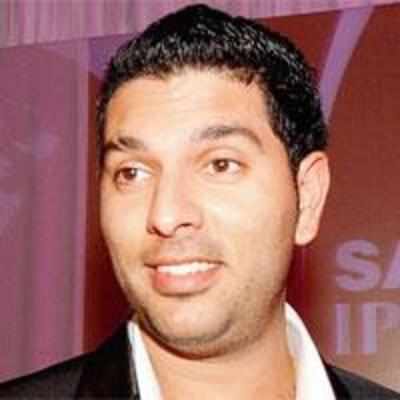 Yuvraj, Saha in Test squad as selectors opt for tried and tested