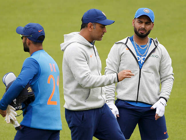 Rishabh Pant joins Indian team in Manchester
