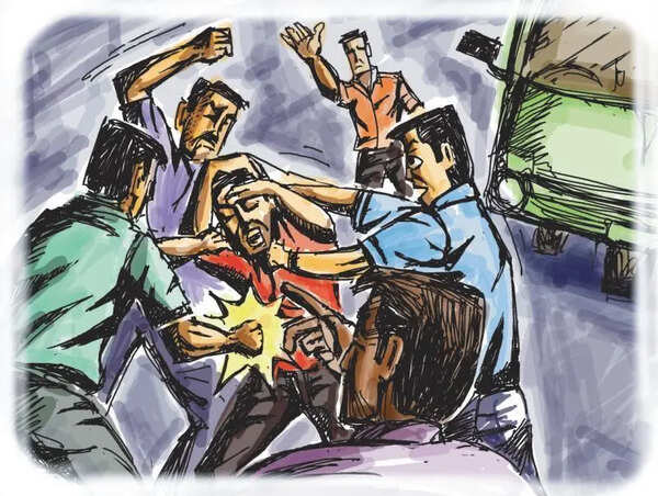 Drunken gang attacks petrol pump employees over fuel charge