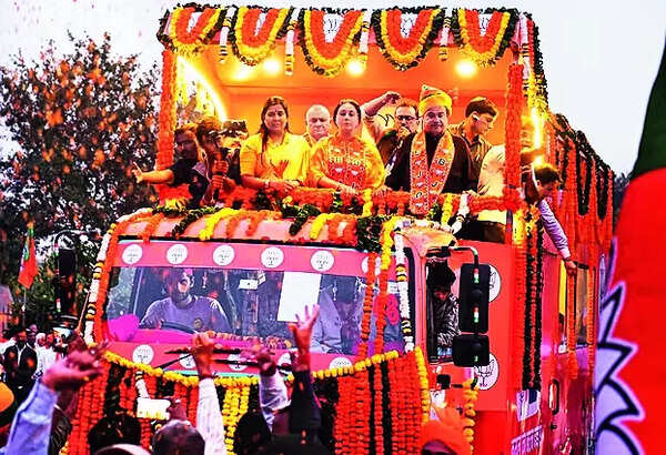 Gadkari’s roadshow: Of Modi chants, being highway min and JCB machines