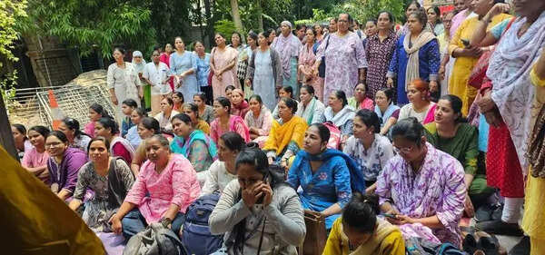 Govt employees’ strike impacts new admissions, routine surgeries at Sassoon hospital