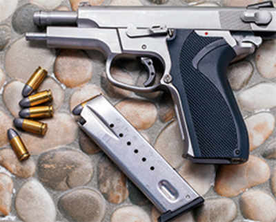 Cop’s pistol, 10 rounds of ammo go missing