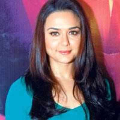 Preity to host a chat show