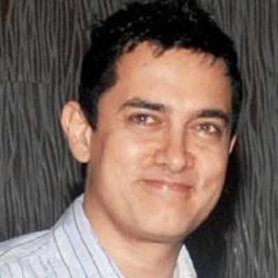Aamir signs his next with Farhan