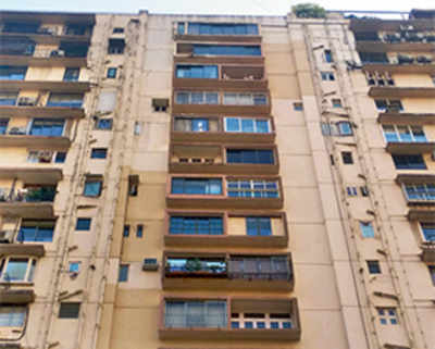 Domestic help found hanging at high rise in Peddar Road