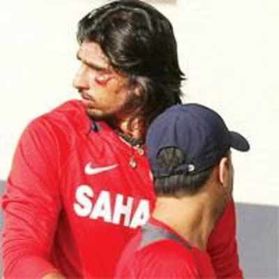 Freak injuries for Ishant, Praveen ahead of third Test