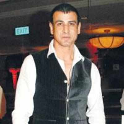 Ronit Roy caught between TV and security