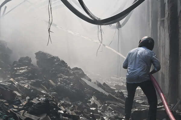 Fire breaks out at textile unit in Sec 63, engulfs 3 factories nearby