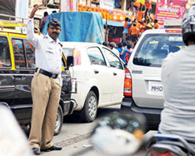 Four in 10 Thane traffic cops have hearing problems, check-up reveals